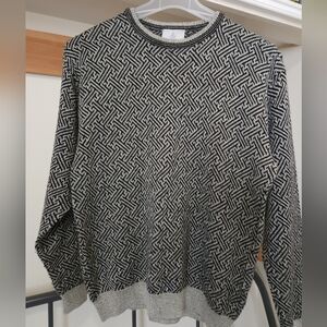 London Fog Black & White Geometric Crewneck Sweater